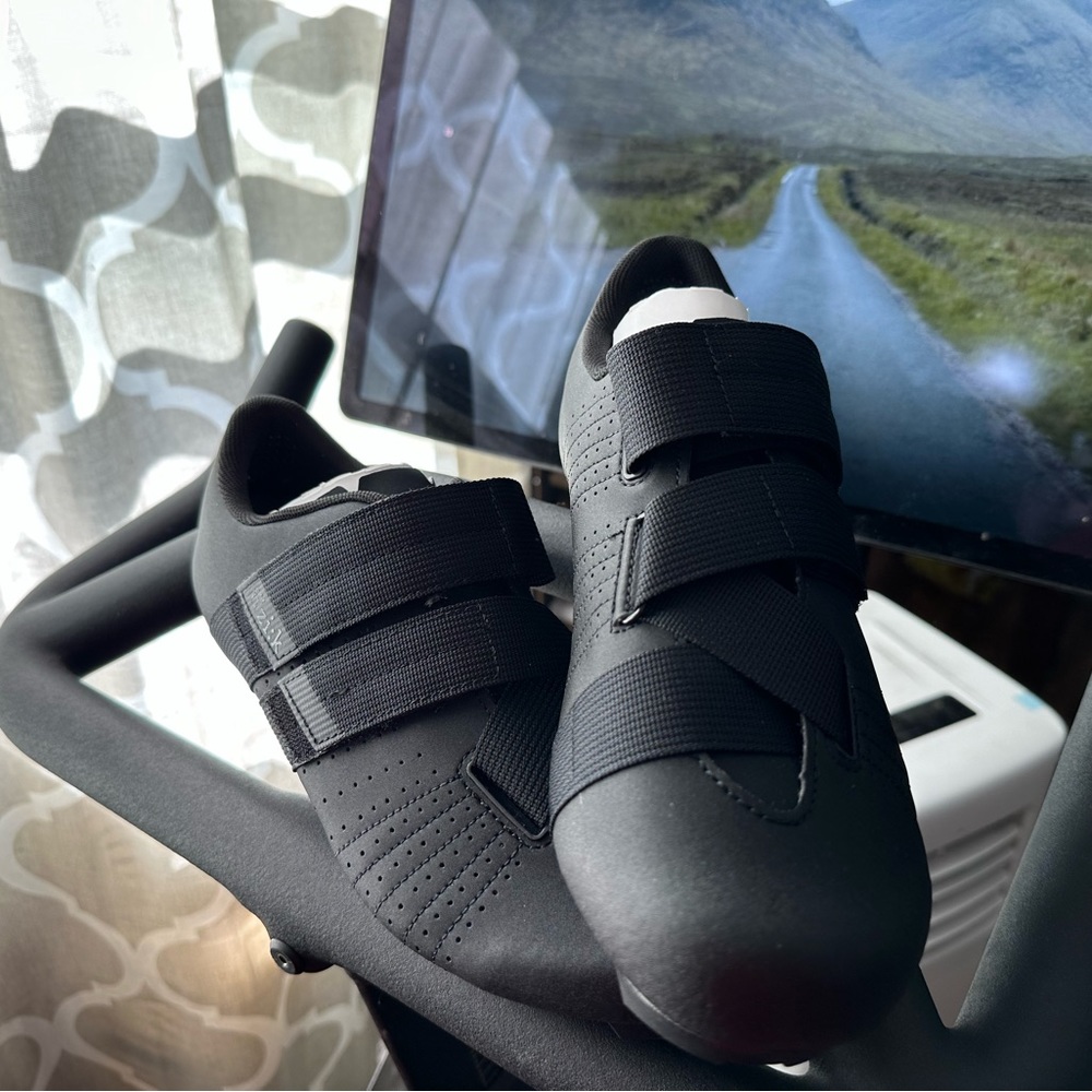Fi'zi:k
Tempo R5 Powerstrap Cycling Shoe | US size 11